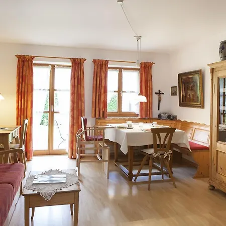 Theresa Apartament *