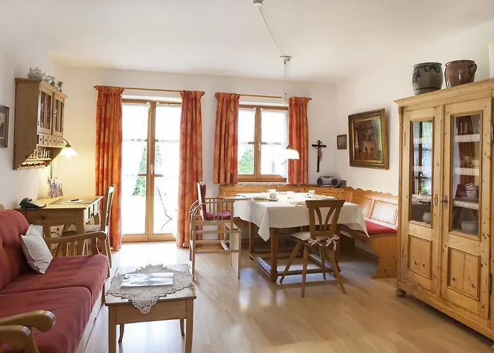 Theresa Apartman *